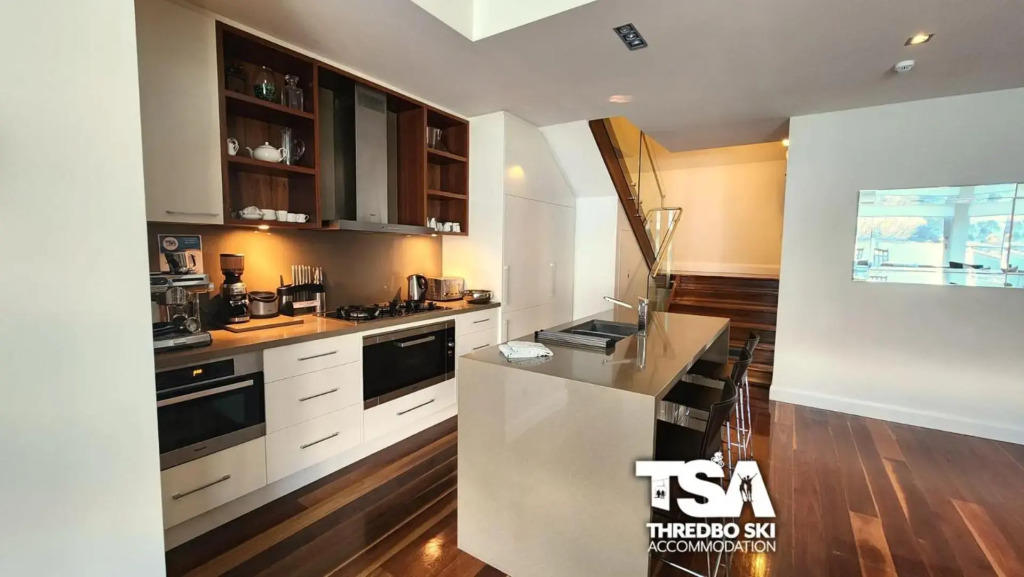 The Peak Penthouse 8