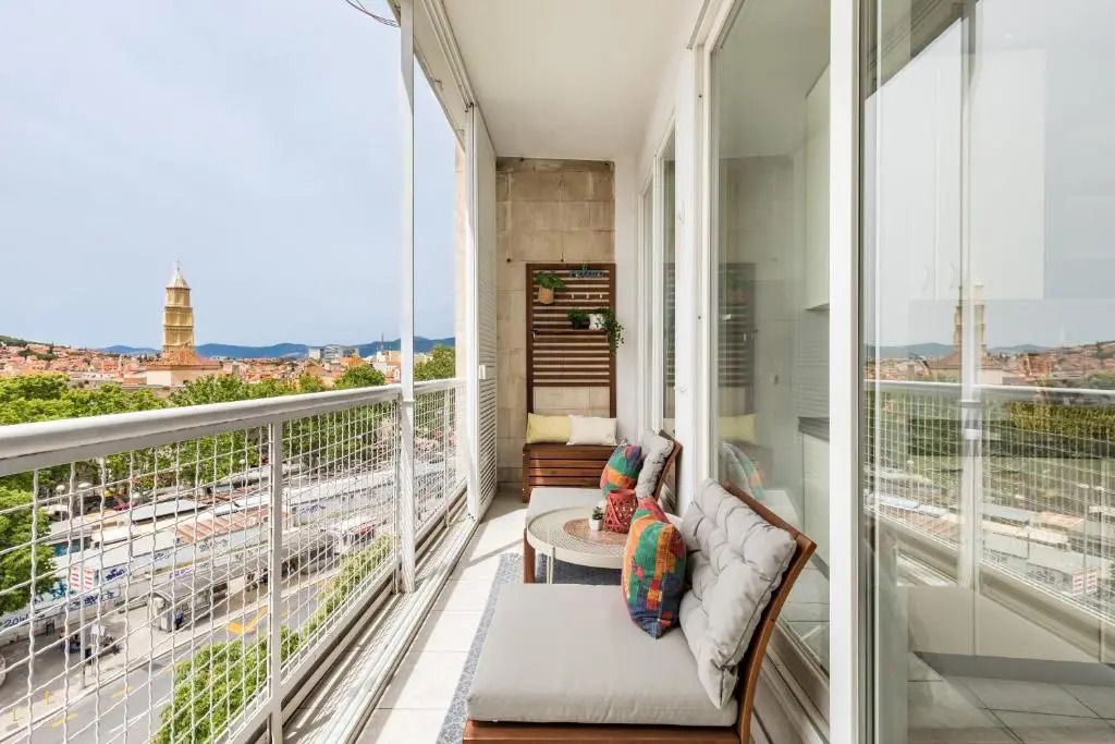 5th FLOOR Apartment