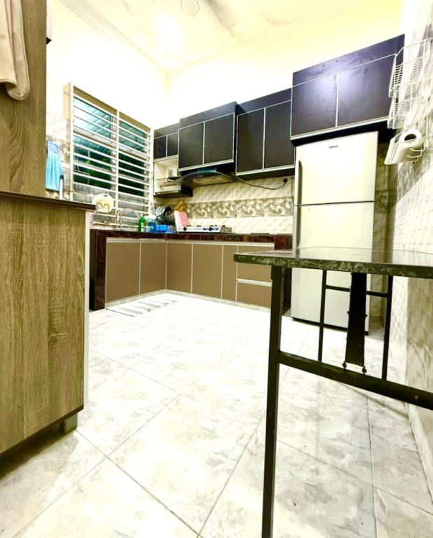 Homestay Selesa KPB Guest House
