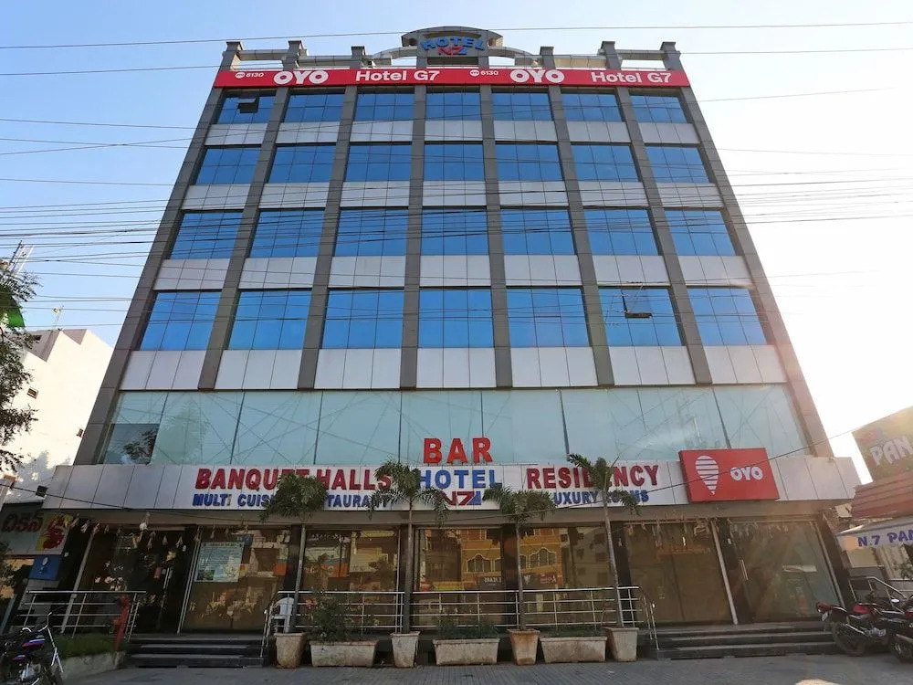OYO Flagship 15233 Hotel G7