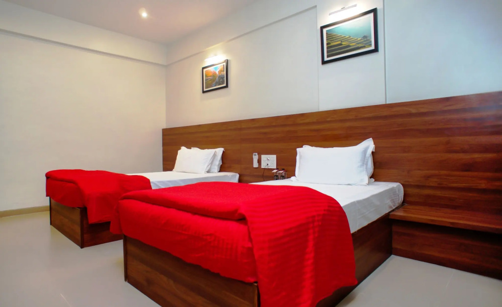 Mastiff Hotel Chinchwad by OTHPL
