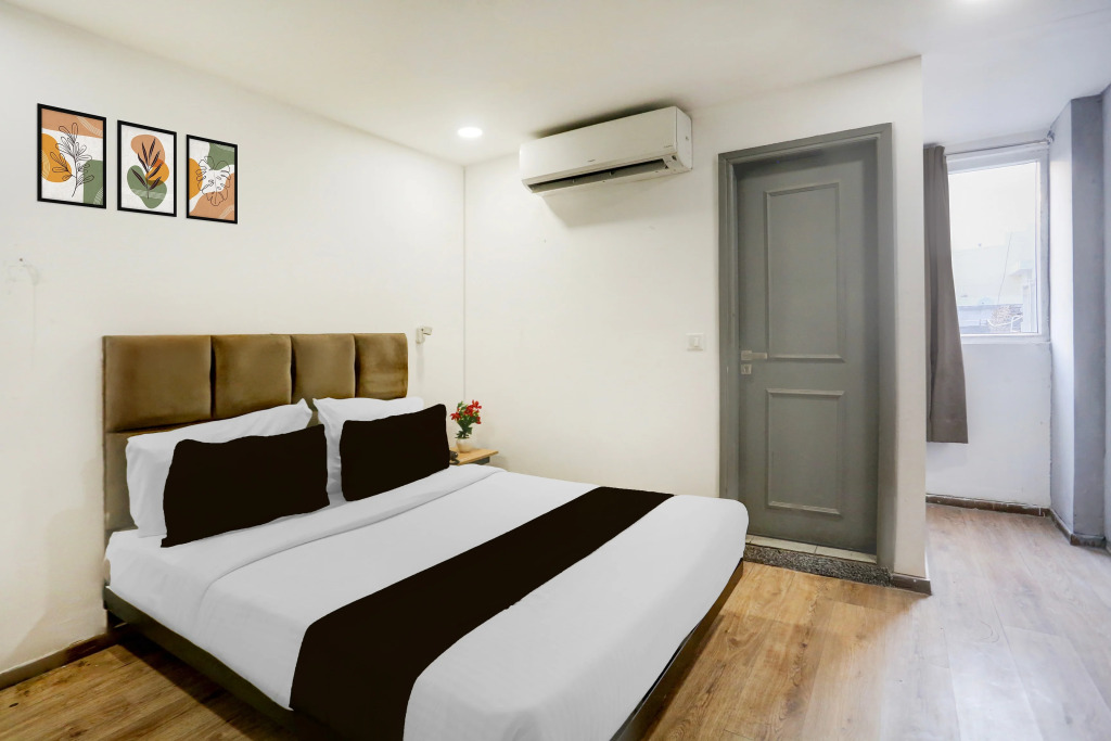 Townhouse Shahdara Near Yamuna Sports Complex Formerly Hotel Ipotel