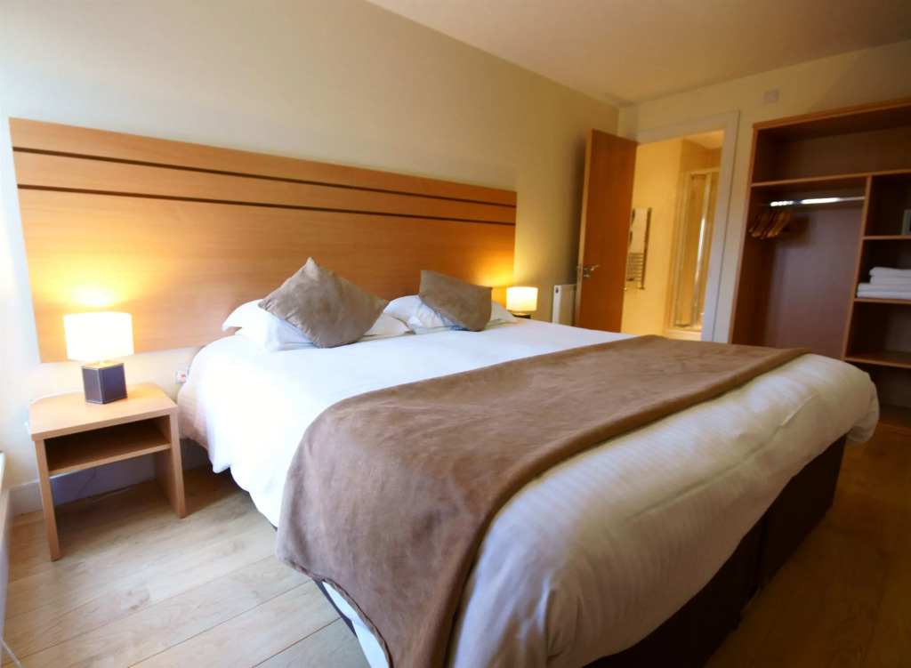 Lodge Drive Serviced Apartments
