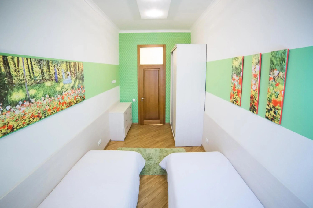 FEST Hotel Rynok Square