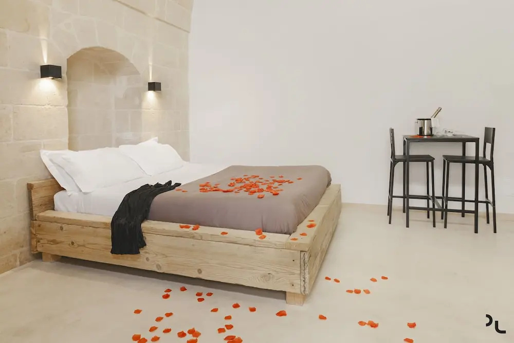Hydria Rooms