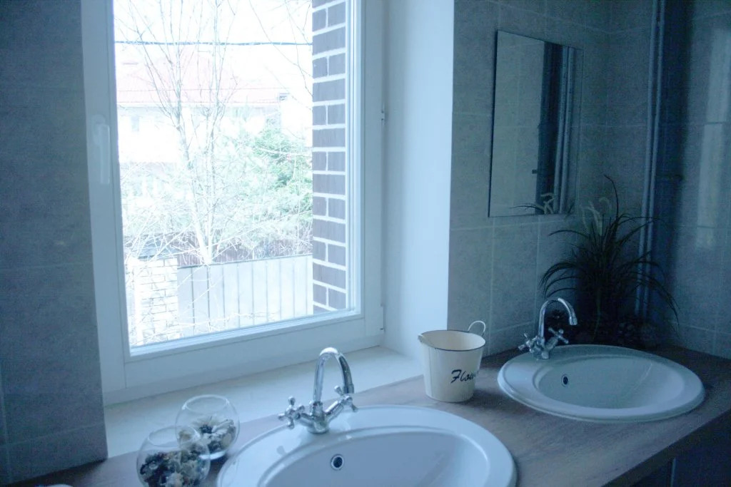 Refresh Guest House