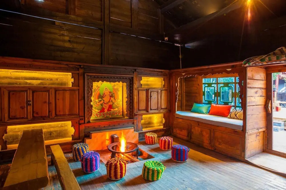 Yuexi A'xia Manor Hotel