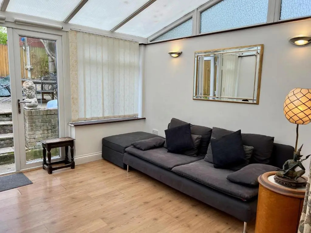Edencourt Apartment