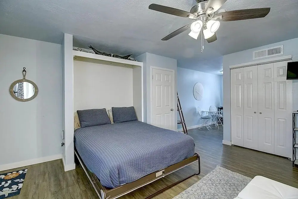 The Cozy Coconut condo