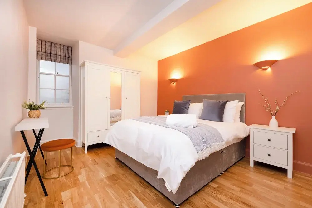 JOIVY Modern 1-bed flat in New Town
