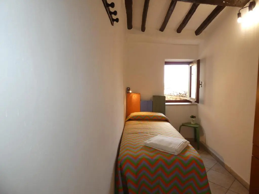SCAPPO IN UMBRIA, CasaLina