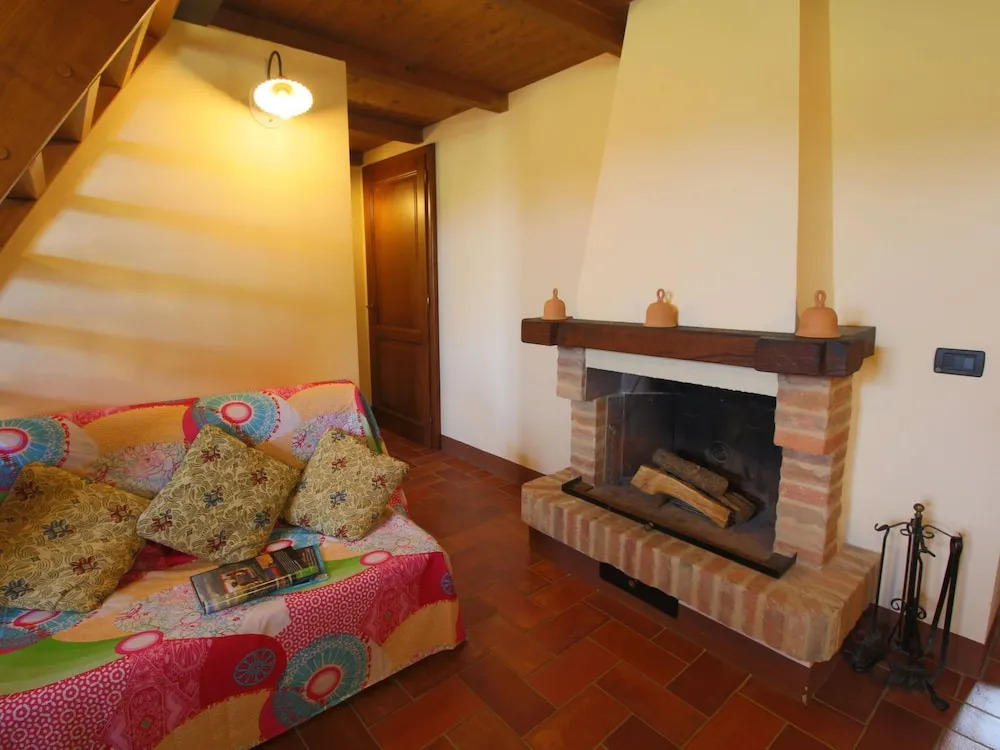 Luxurious Farmhouse in Montepulciano with Swimming Pool
