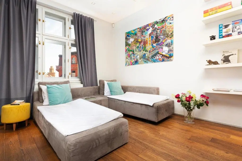 Prague Days - One-bedroom Apartment with Workspace and iMac in Vinohrady