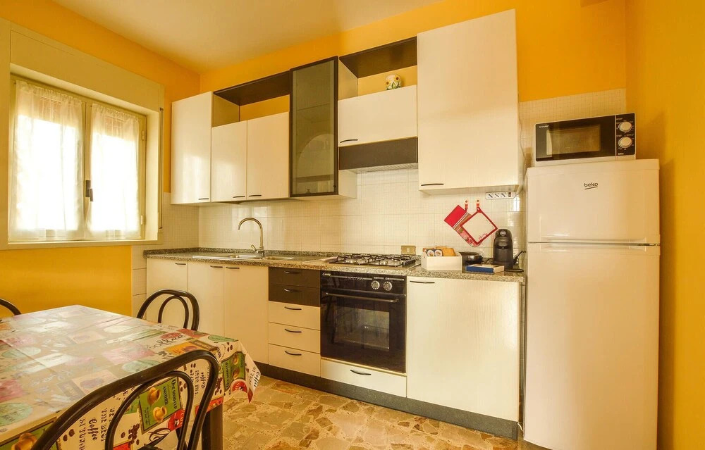 Awesome Apartment in Contrada Fiori Sud With 2 Bedrooms and Wifi