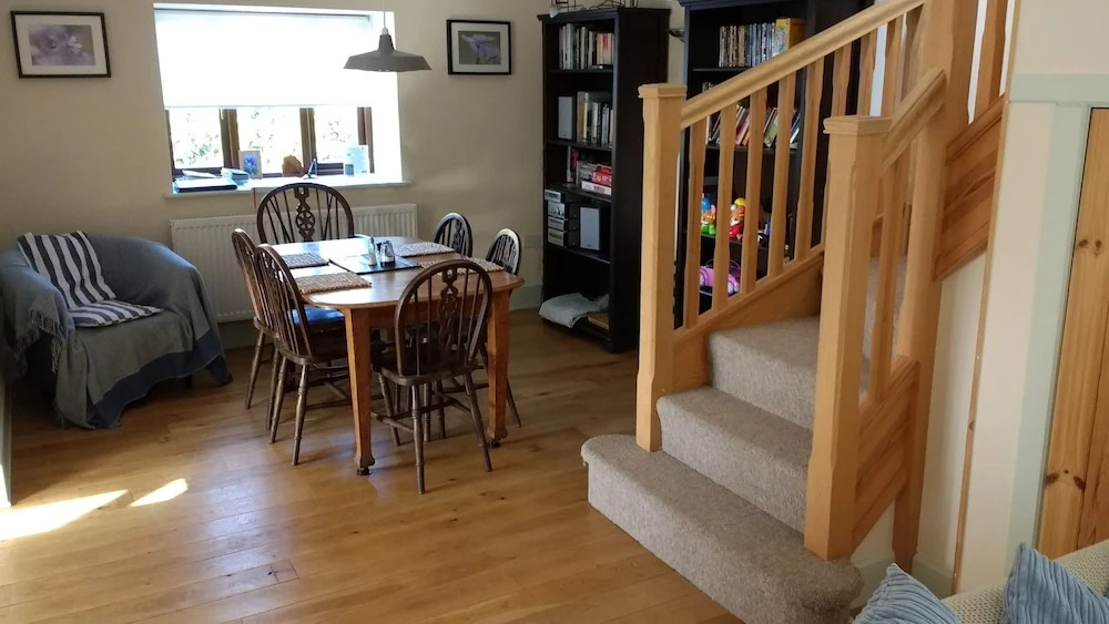 Honey Cottage