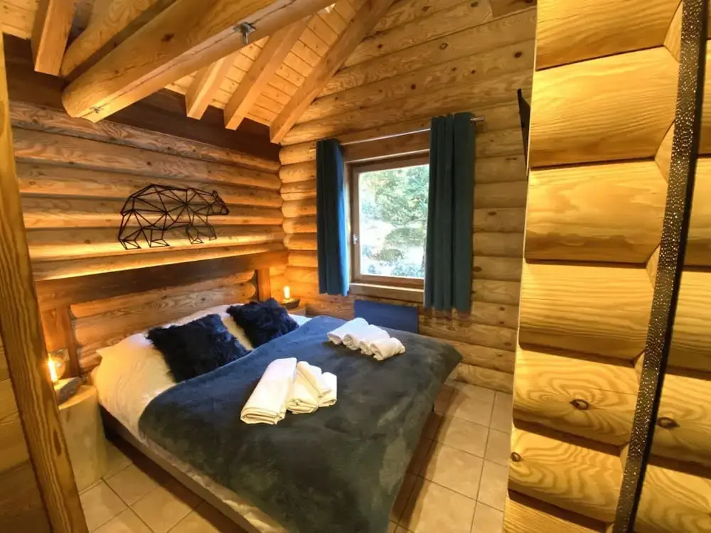 L'ours Noir Chalet en Rondins