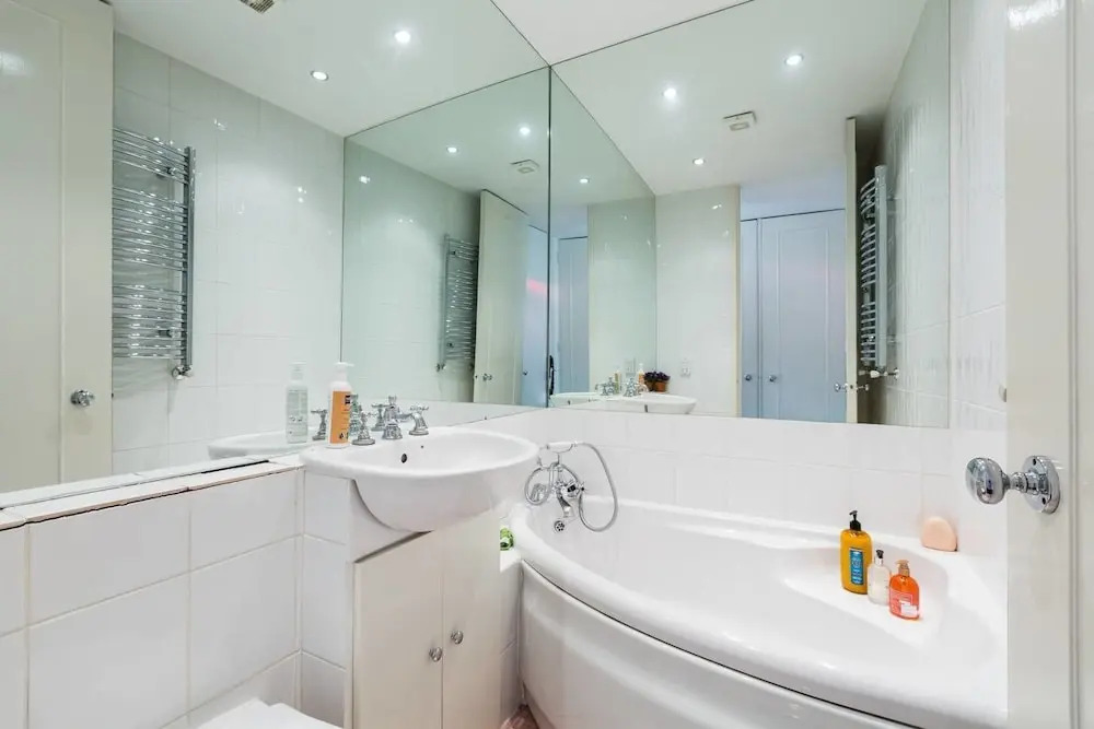 Exquisite and Chic 2 bed 2 Bath Flat in Chelsea