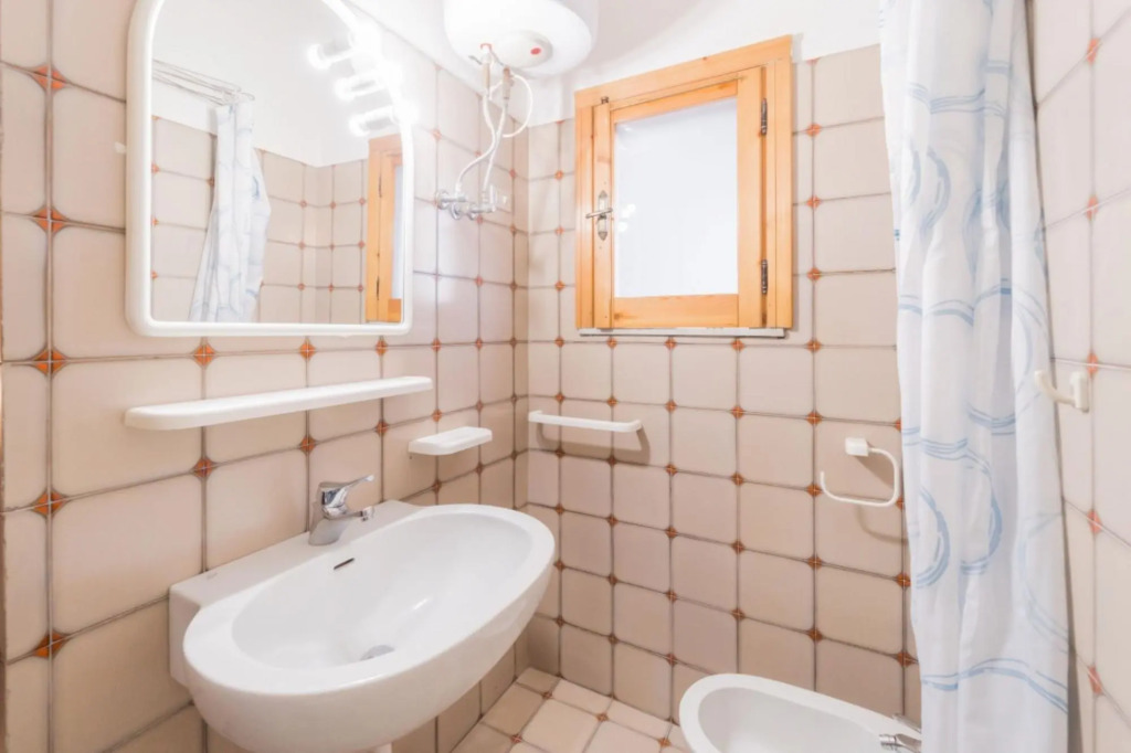 Aragosta apartment sleeps 4/6 in the heart of Marina di Campo-TRILOCALE ARAGOSTA