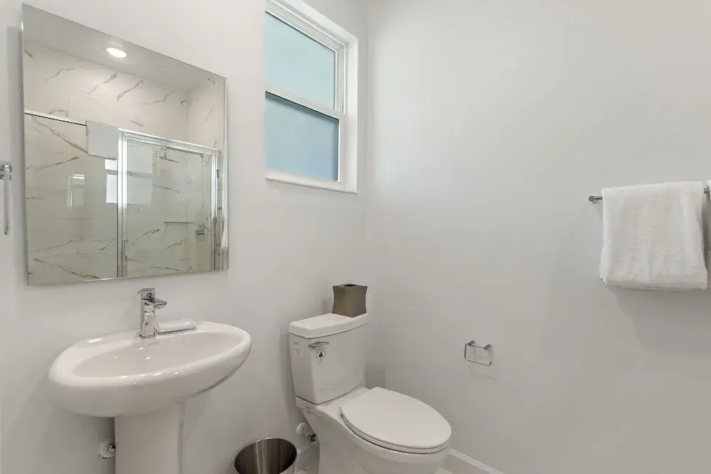 Harmony Haven - Boutique Townhome at Azur Resort Near Disney by Shine Villas