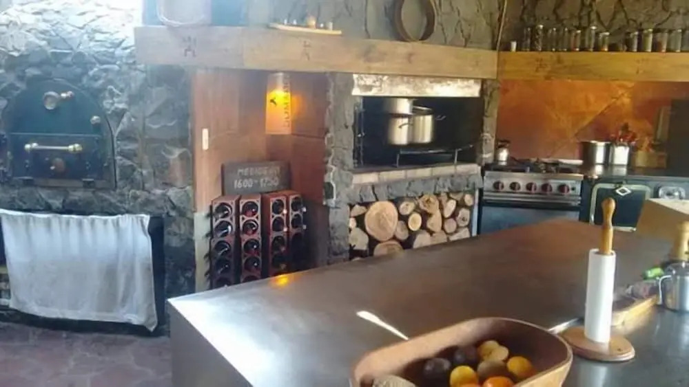 Fabula Lake House