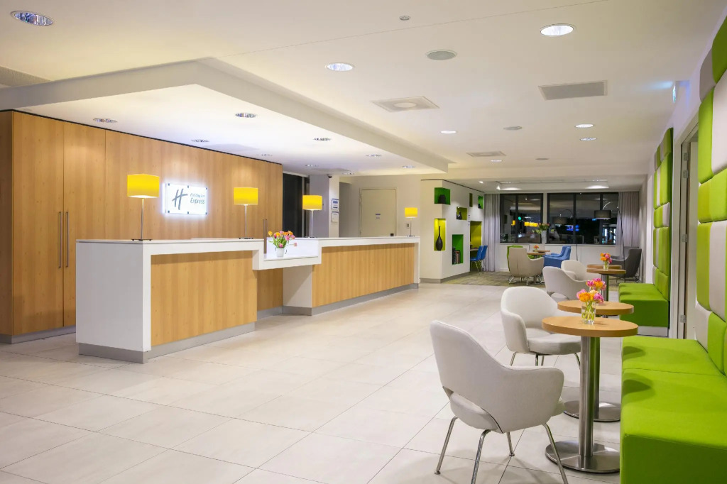 Holiday Inn Express Amsterdam Arena Towers by IHG