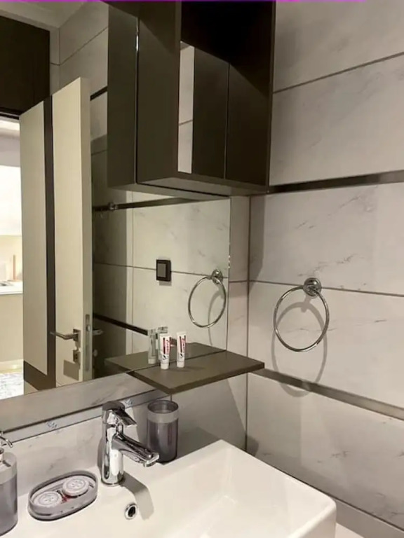 Brand-new Luxurious Studio Near Mall of Istanbul