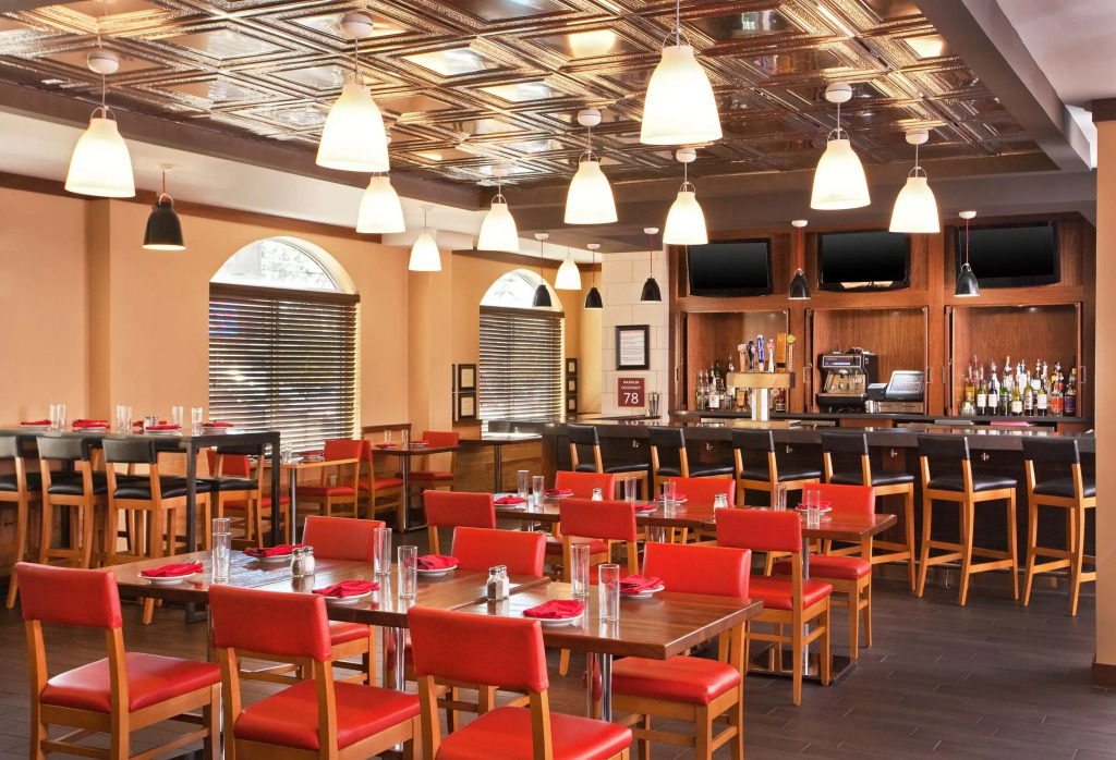 Four Points by Sheraton Louisville Airport