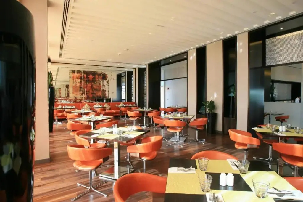 SR Inn by OYO Rooms