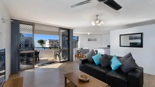 Views, Pool, Air Conditioning - Karoonda Sands Welsby Pde, Bongaree