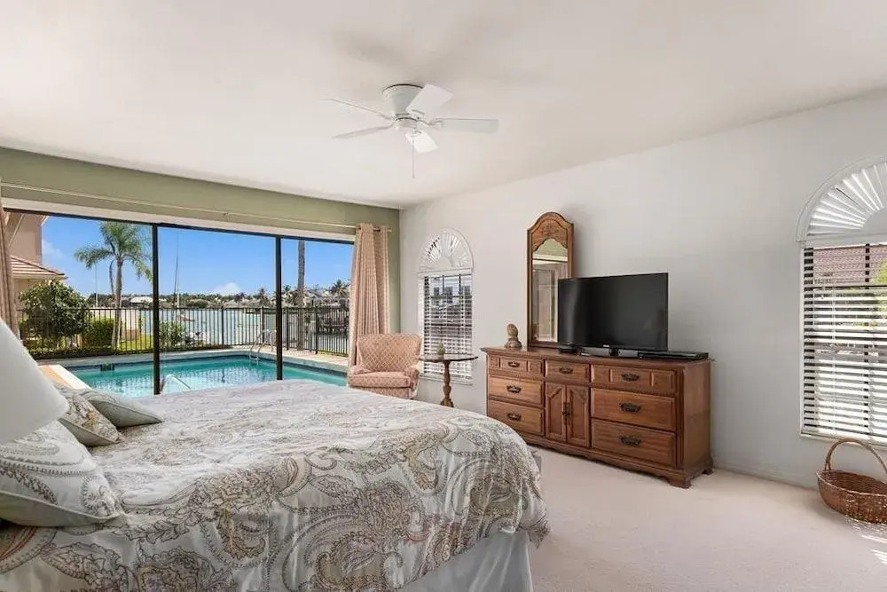 Stone Private Home #14098 4 Bedrooms 3 Bathrooms Home