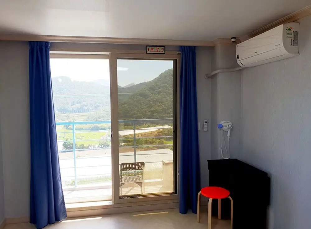 Black Beach Pension