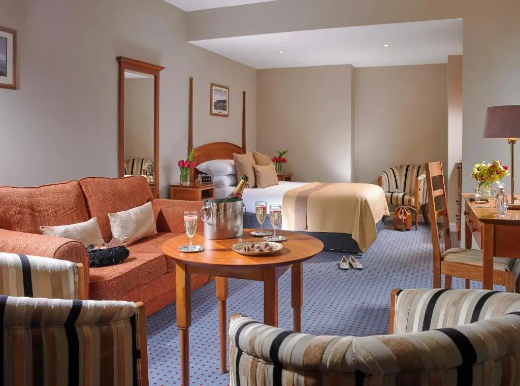 The Parkavon Hotel