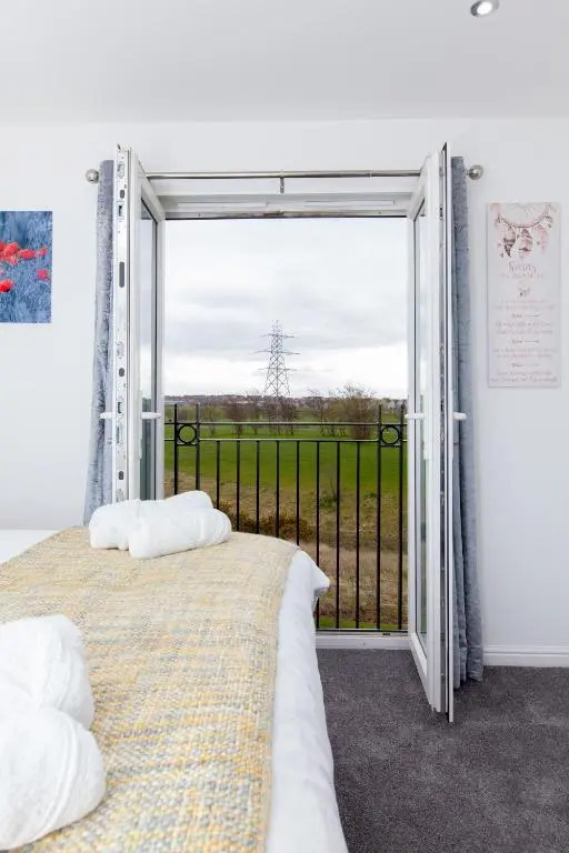 Super Prime Duloch - Dunfermline - 2 Bed Executive Apartment