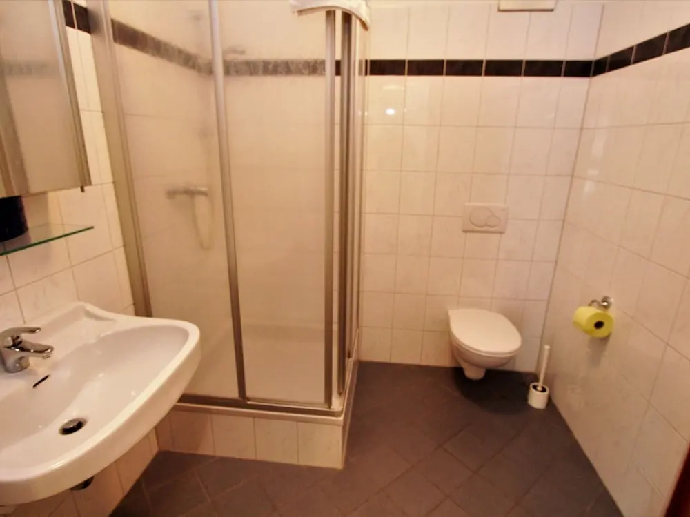 Comfy Apartment With Garden, Balcony, Bbq,table Tennis Table