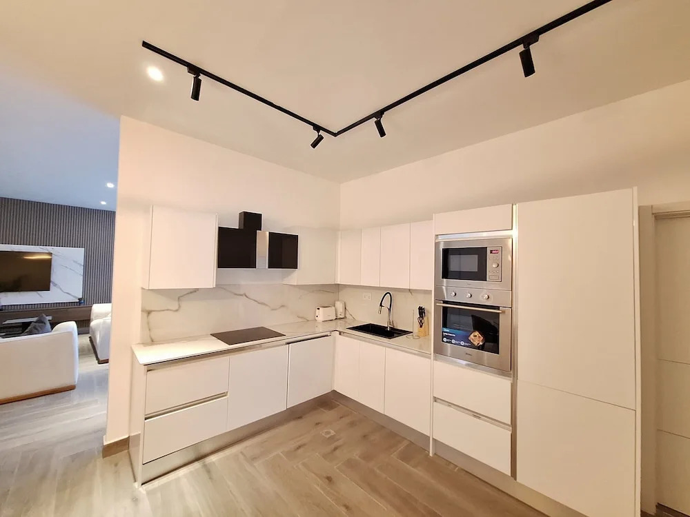 Victor Regents Residence