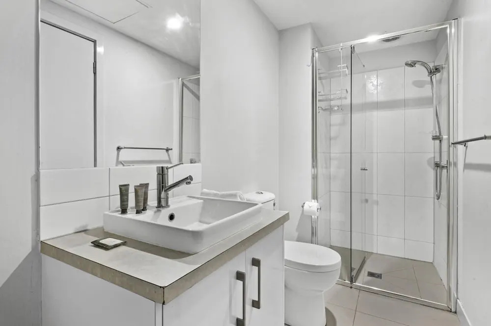 Comfortable 2 Bed Stay With Parking