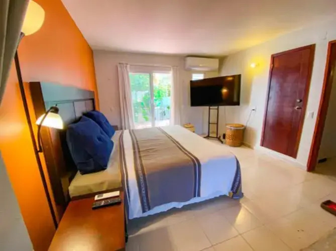 Casa Centrica 5bed/5bath AC/GYM 5 min 5ta av y Playa