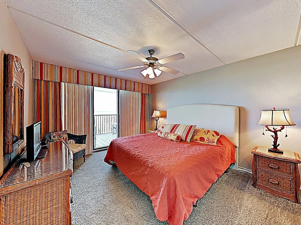 New Listing! Gulf Coast Getaway W/ Ocean Views 3 Bedroom Condo
