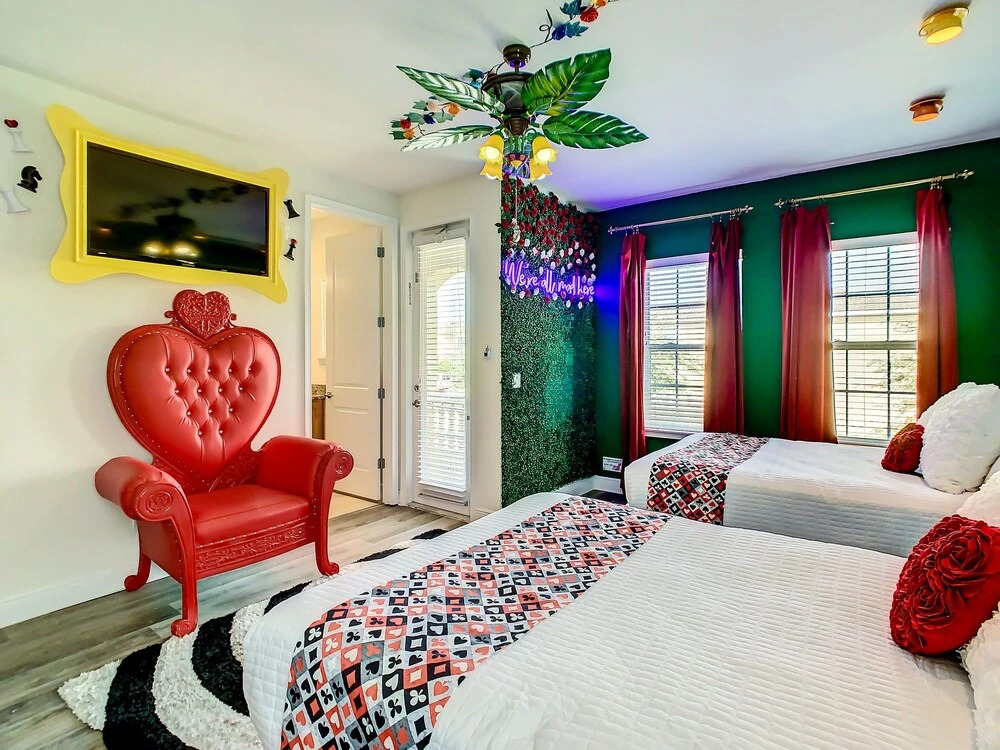 Wonderland Home W/private Pool Near Disney 5 Bedroom Home by Redawning