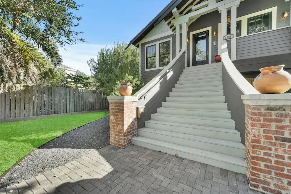 Ebb and Glow Retreat by Ryson Vacation Rentals