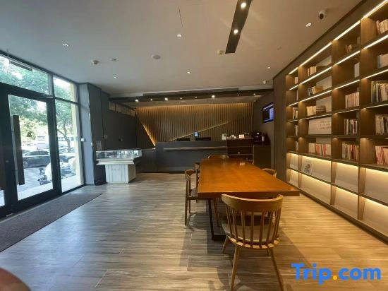 Homeinn Selected Hotel (Hengshui Huizhong Outlet Hengshui High School Branch)