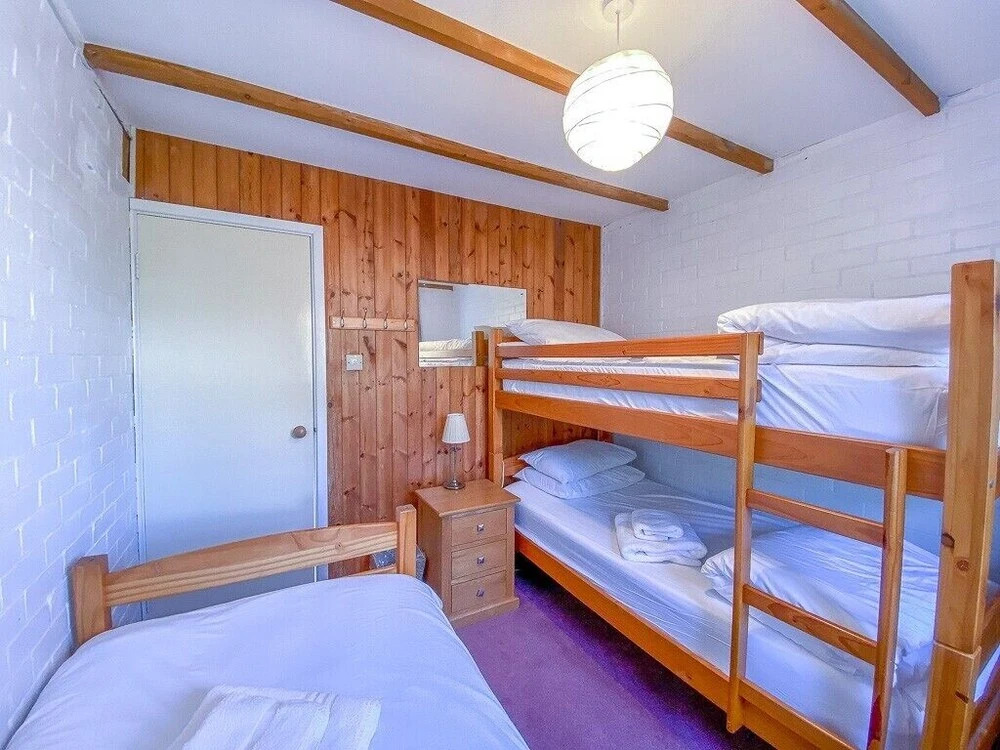 12 Waters Edge Chalet, Amroth
