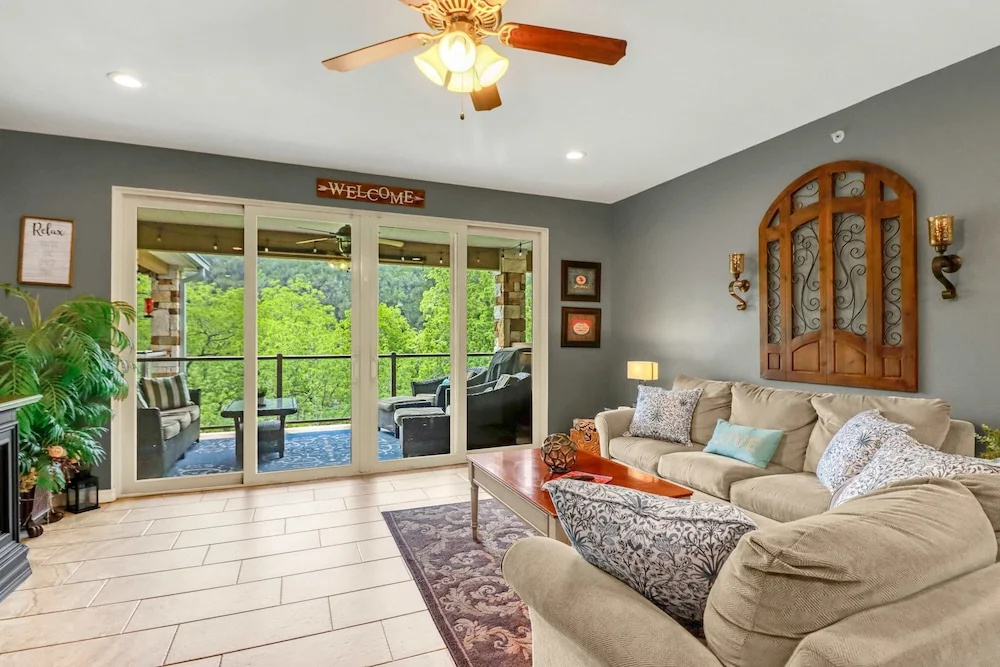 Cliffside Paradise Waterfront