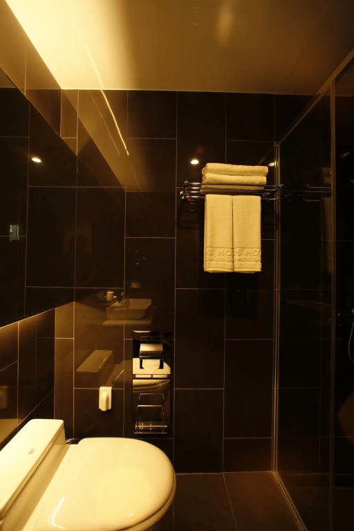 Golden Daisy Hotel