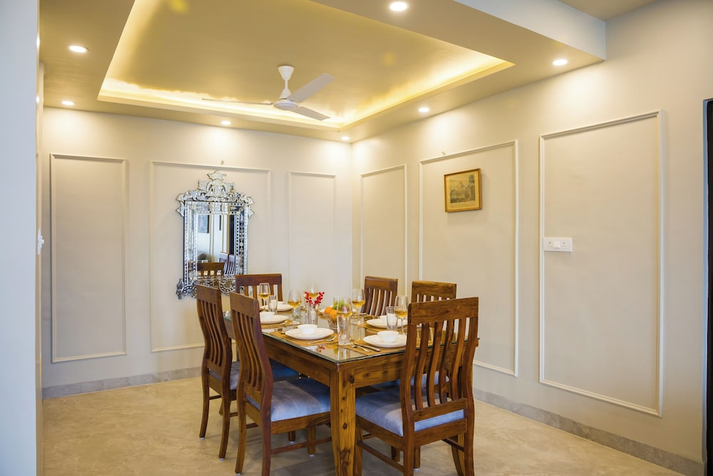 ELIVAAS Twin Chalets 4BHK Escape Villa