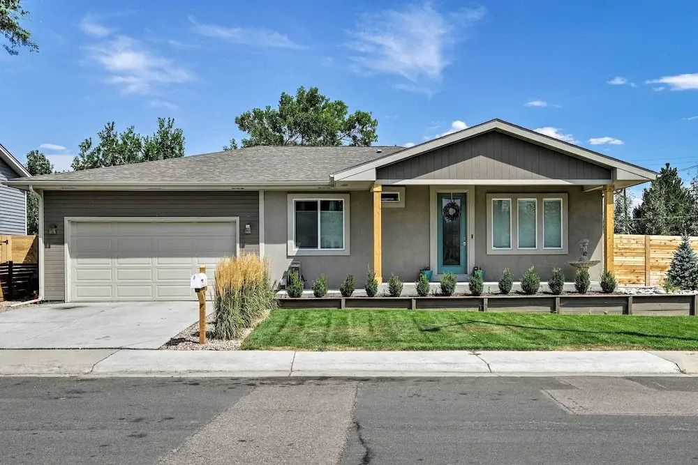 7 Mi to Dtwn Denver: Arvada Home w/ Patio