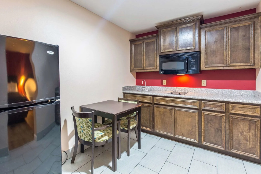 Quality Inn & Suites Bridge City Orange