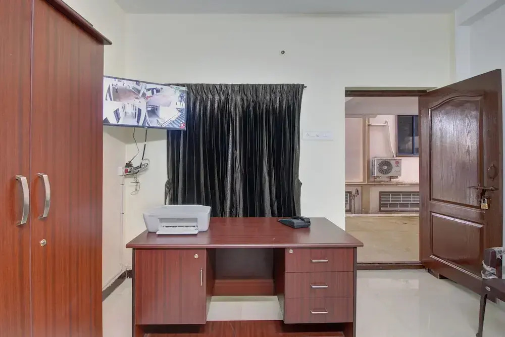 Oyo 45997 Gsn Residency