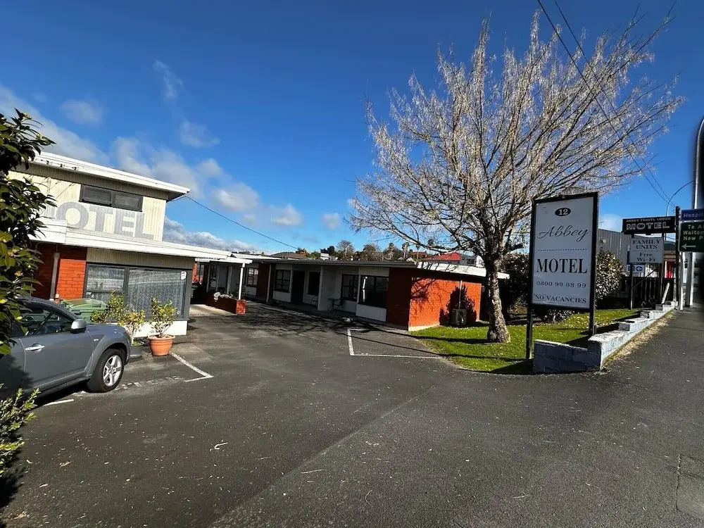 Abbey Travel Lodge Motel