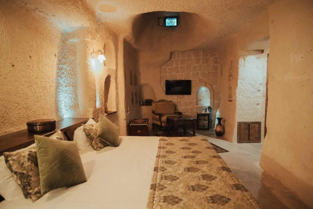 Hu of Cappadocia - Special Class